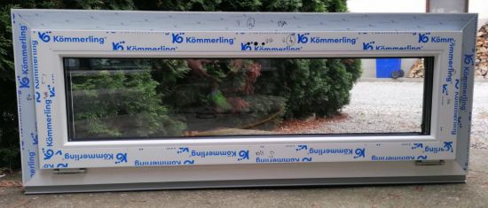 Obrázok z Plastové okno sklopné - 136cm x 53cm